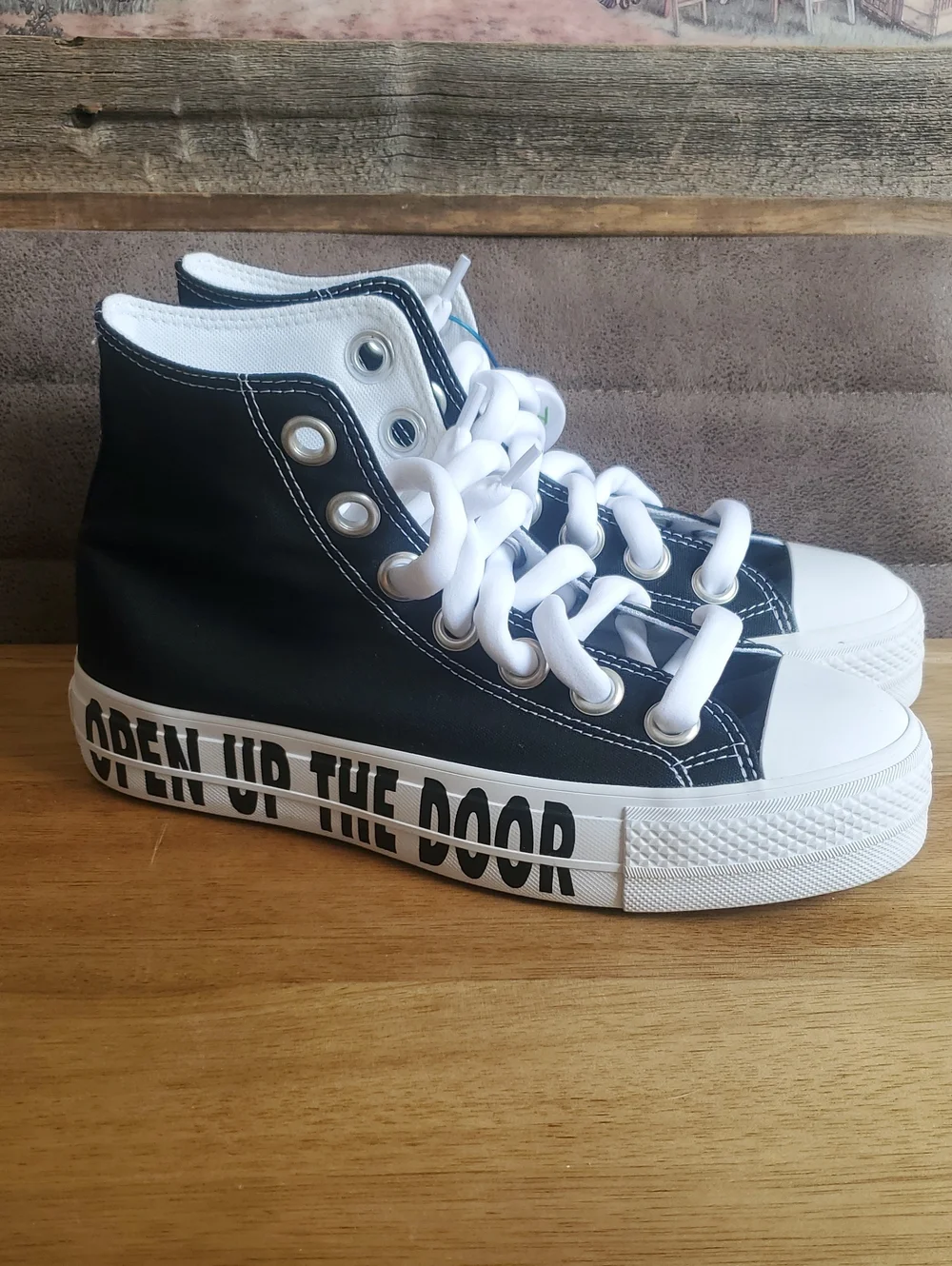 New!!! Billie Eilish X Converse Chuck Taylor All Star Platform M8W10